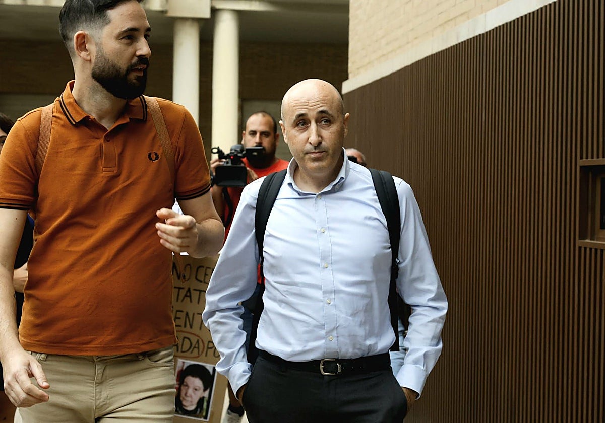 Miguel Polo, a su llegada a los juzgados de Catarroja.