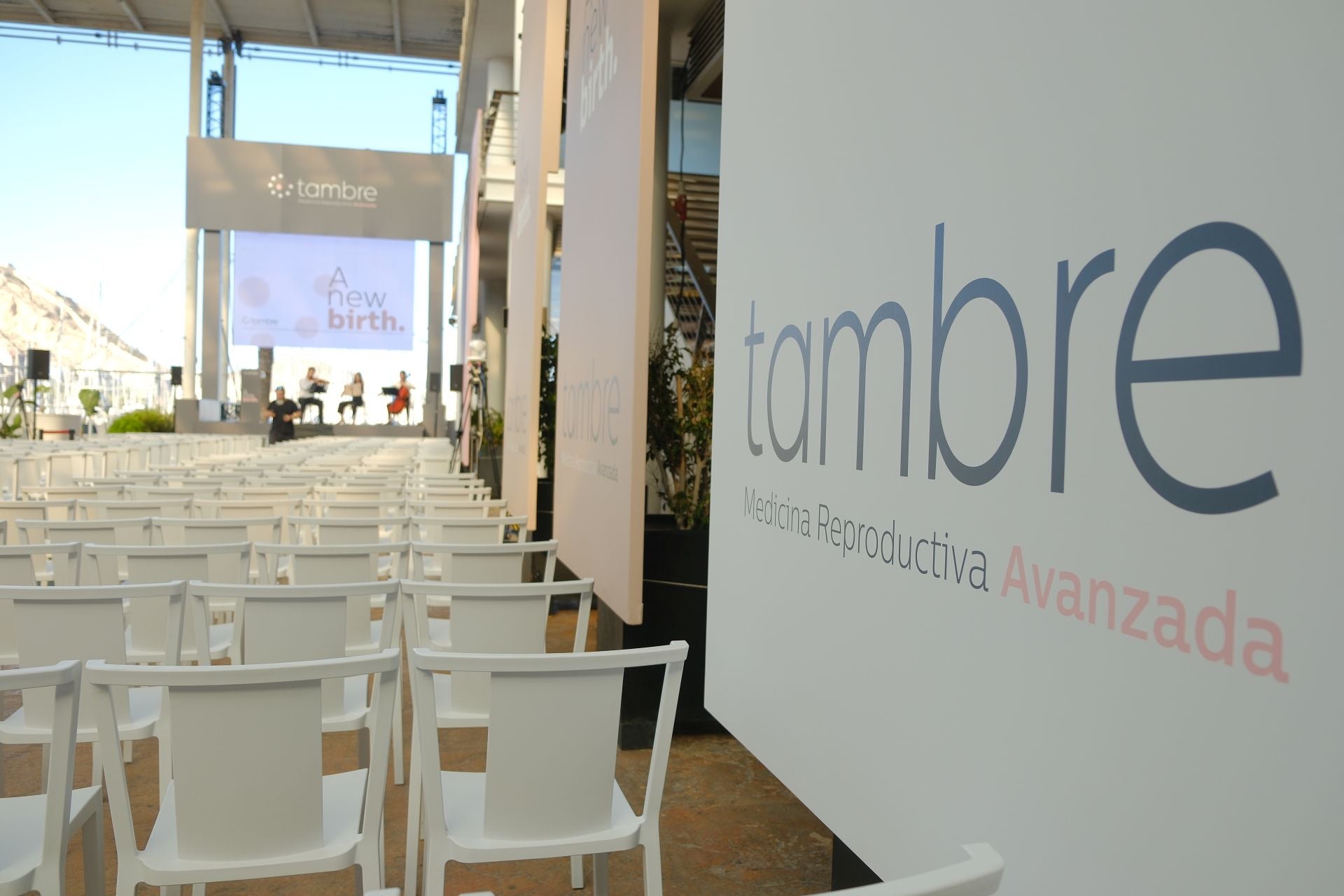 La clínica de fertilidad Tambre abre sus puertas en Alicante con una velada para recordar