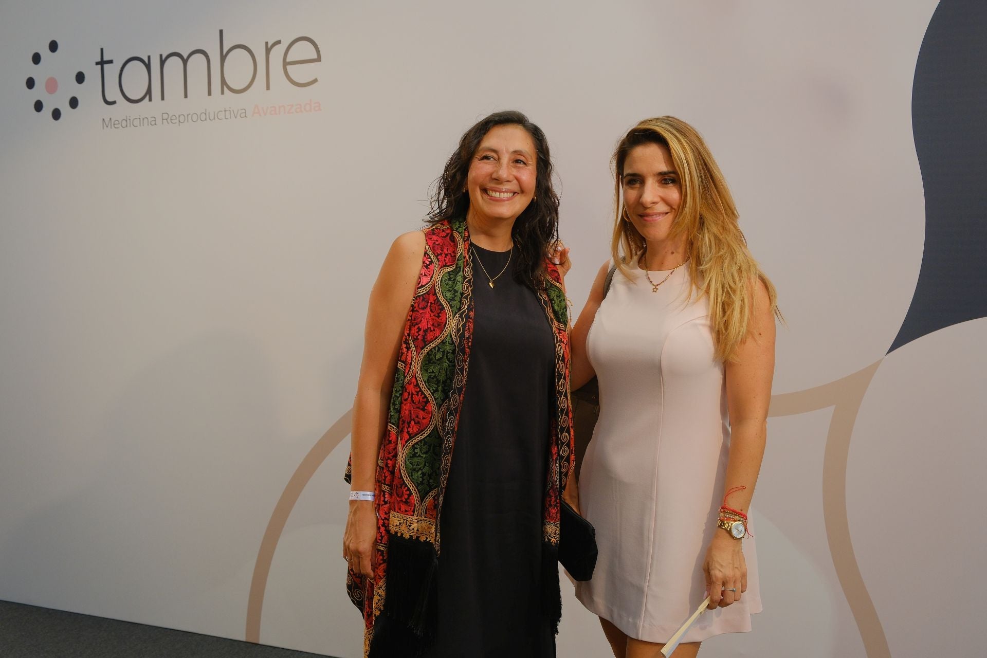 La clínica de fertilidad Tambre abre sus puertas en Alicante con una velada para recordar