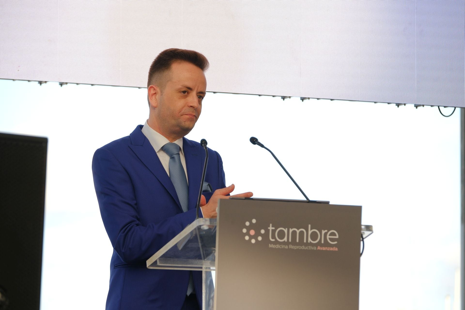 La clínica de fertilidad Tambre abre sus puertas en Alicante con una velada para recordar