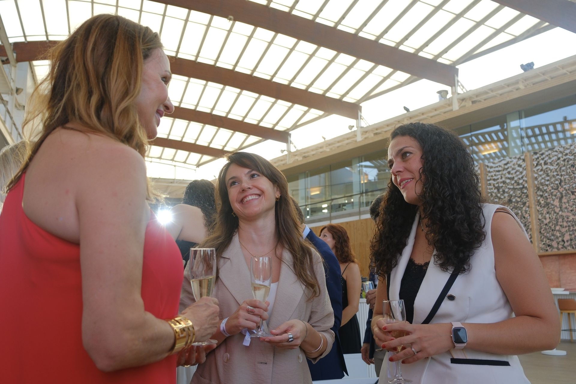 La clínica de fertilidad Tambre abre sus puertas en Alicante con una velada para recordar