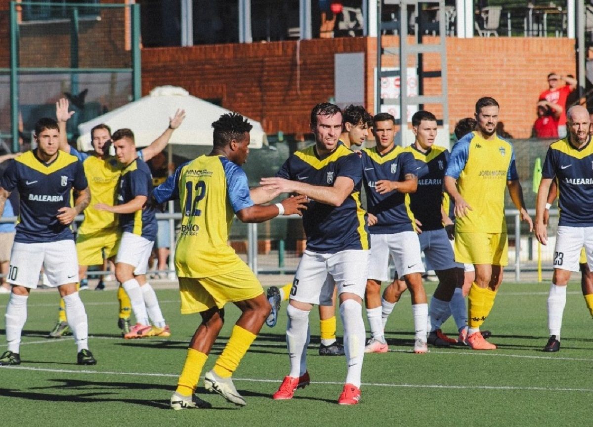 El Dénia durante la primera jornada de esta temporada.