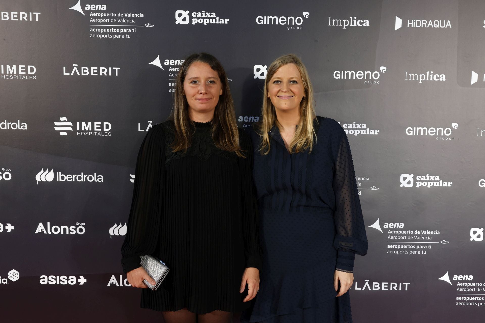 Beatriz de Zúñiga, jefa de Arte y Nuevas Narrativas de Las Provincias y Alba Pérez, Counsel de laboral de Uría Menéndez