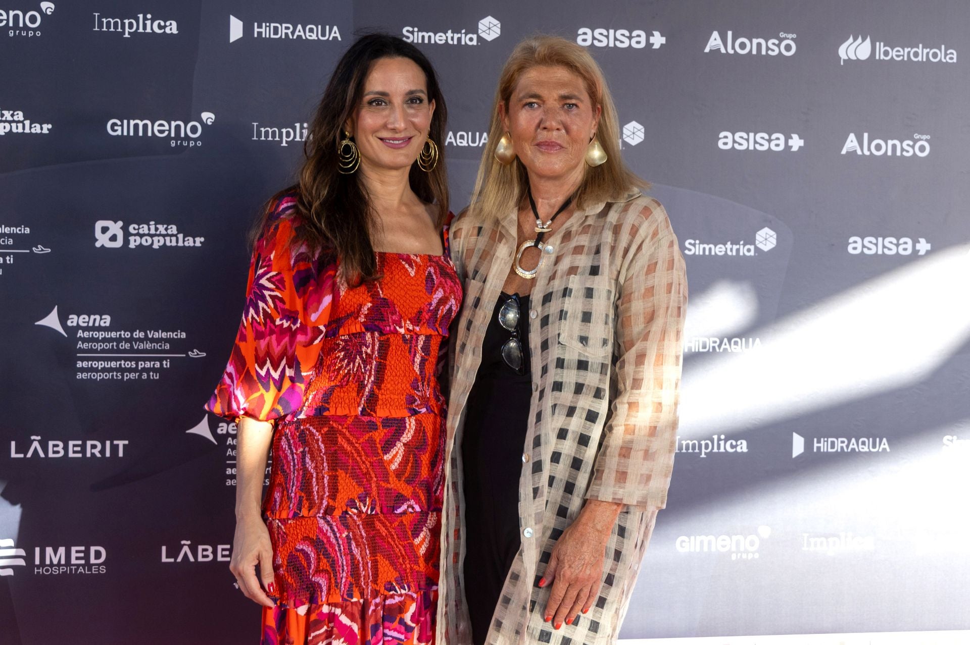 Elena Sánchez y Guadalupe Ferrer, presidenta y gerente de Casa Caridad.