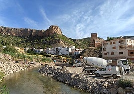 Inicio de obras en el nuevo puente de la Tejería, en Sot de Chera.