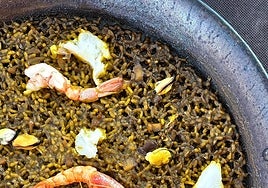 Especialidad en arroces marineros.