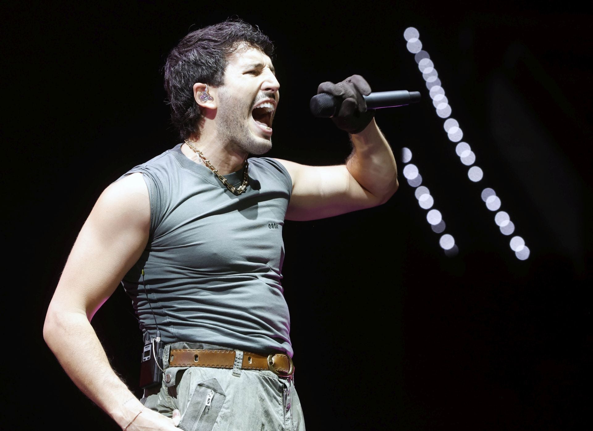 FOTOS | Así ha sido el concierto de Sebastián Yatra en el Roig Arena de Valencia