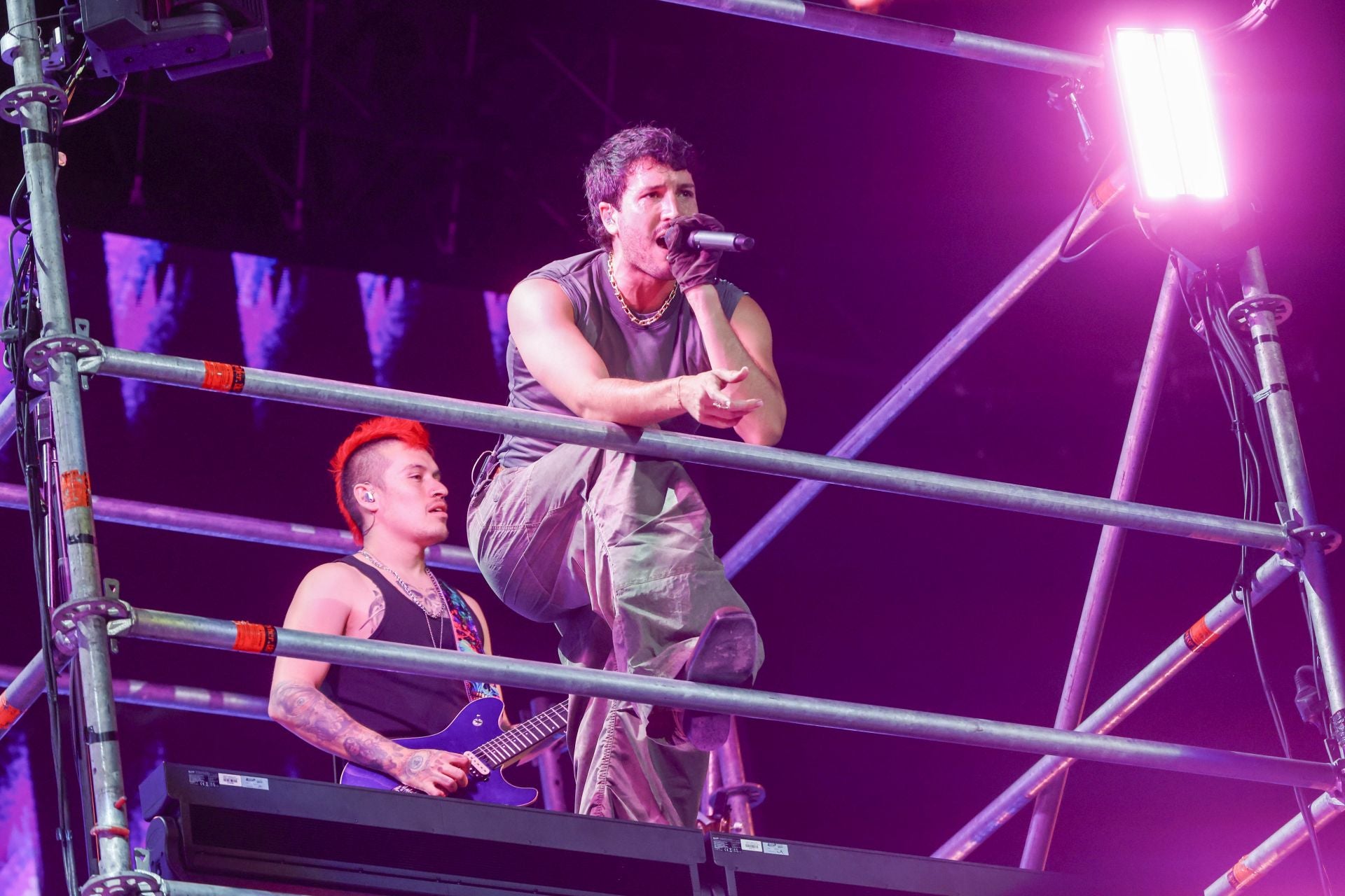 FOTOS | Así ha sido el concierto de Sebastián Yatra en el Roig Arena de Valencia