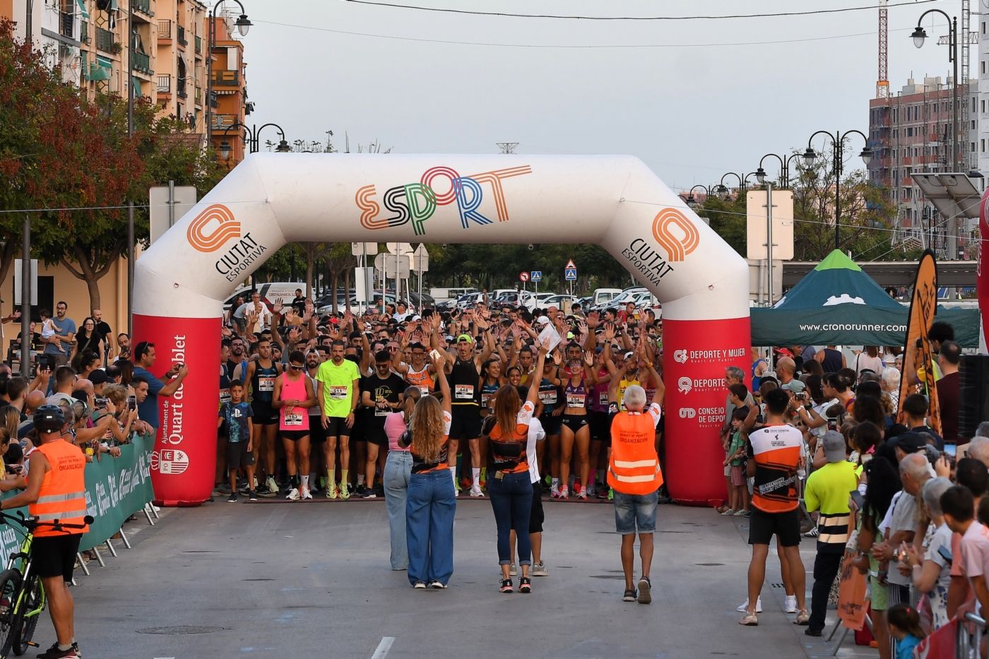 FOTOS | Búscate en la Volta a Peu Quart de Poblet 2025