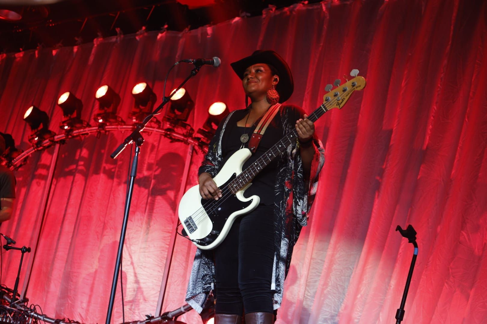 FOTOS | Cat Empire estrena la Sala Auditorio del Roig Arena