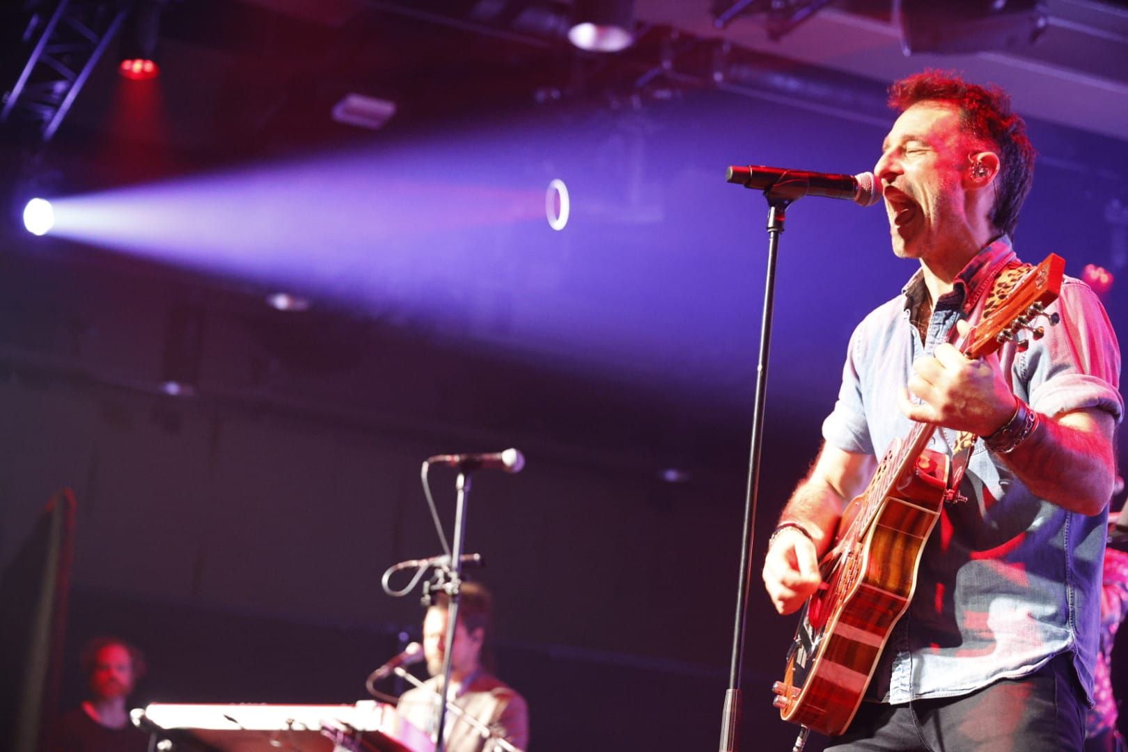 FOTOS | Cat Empire estrena la Sala Auditorio del Roig Arena