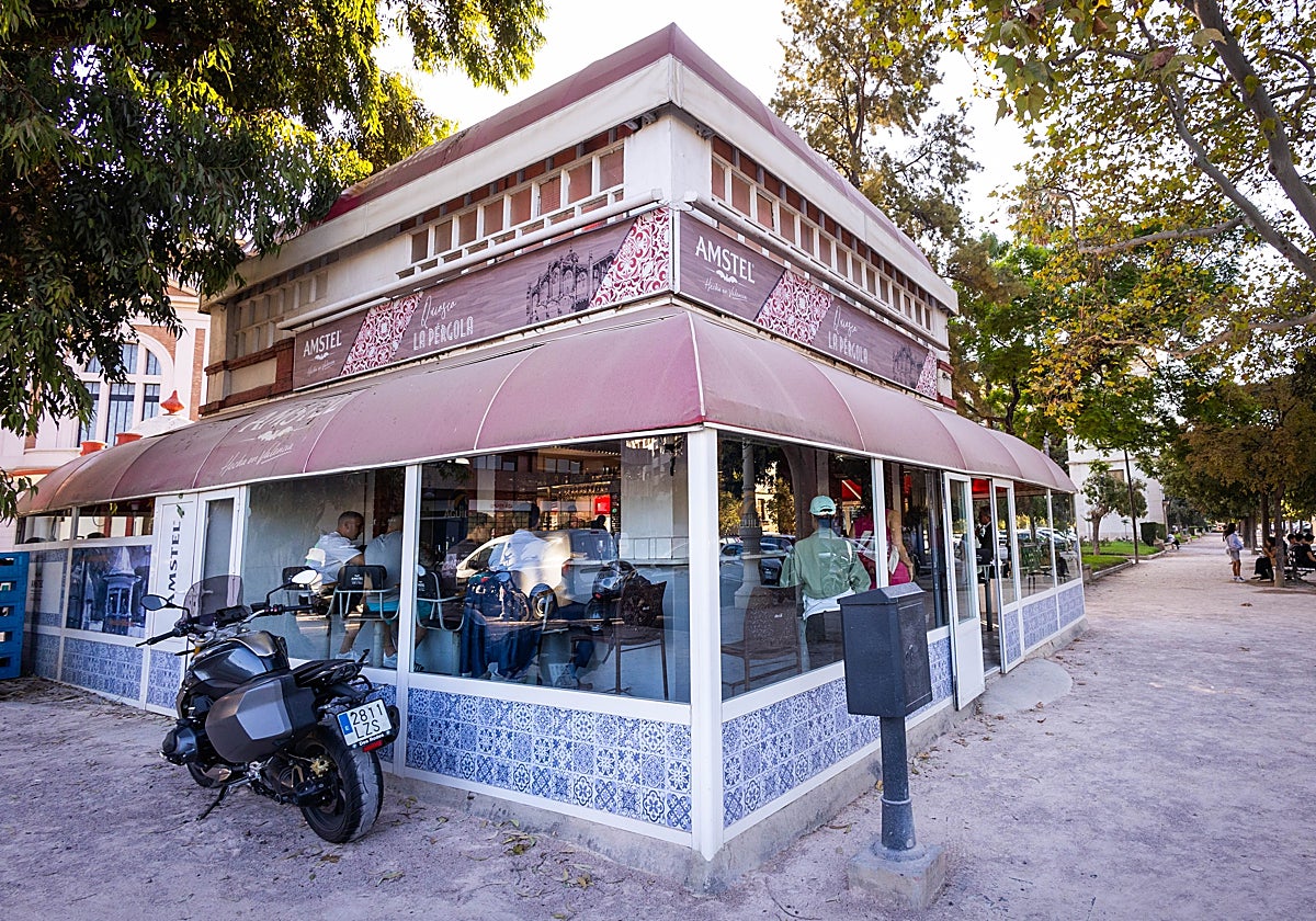 El kiosko de la Pérgola, este martes en el paseo de la Alameda.