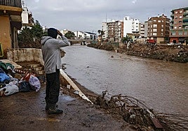 El Poyo, a su paso por Paiporta, poco después de la dana.