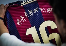 La especial camiseta que lucirá el Levante.