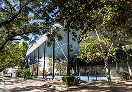 Pista polivalente del polideportivo de Massanassa.