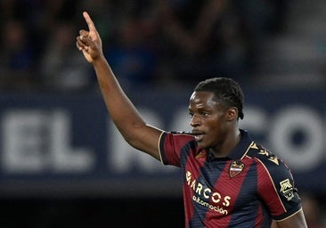 Etta Eyong certifica su primer récord con el Levante