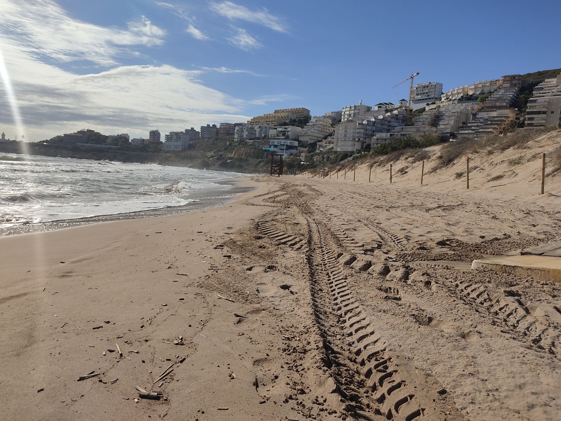 Imagen secundaria 2 - El recuerdo de la dana perdura en el fondo marino y en las playas de Cullera