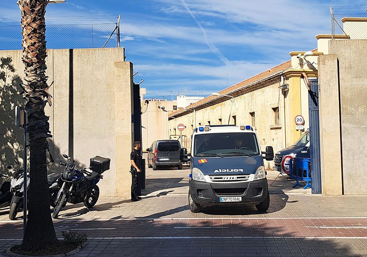 44 detenidos en la macrooperación contra el &#039;cartel del puerto de Valencia&#039; pasan a disposición judicial