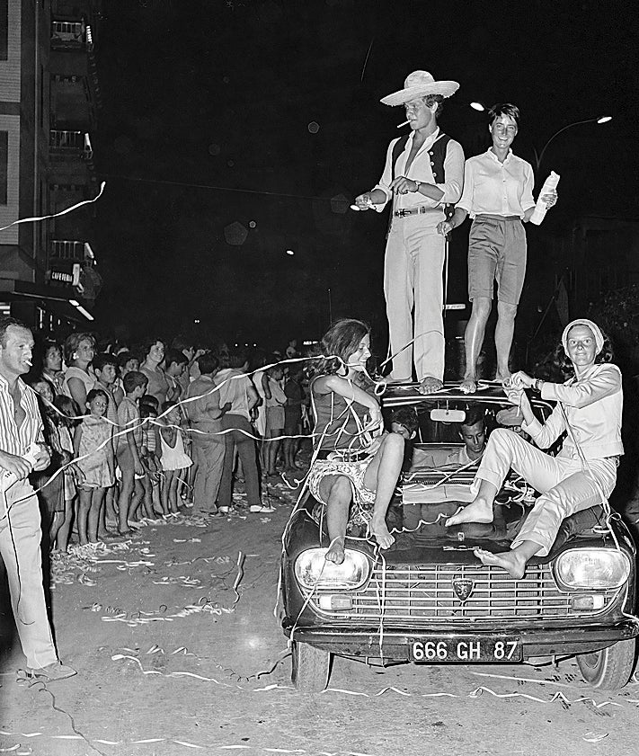 Imagen secundaria 2 - El fotógrafo que retrató la Valencia del desarrollismo