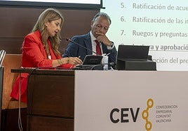 Esther Guilabert, junto a Salvador Navarro.