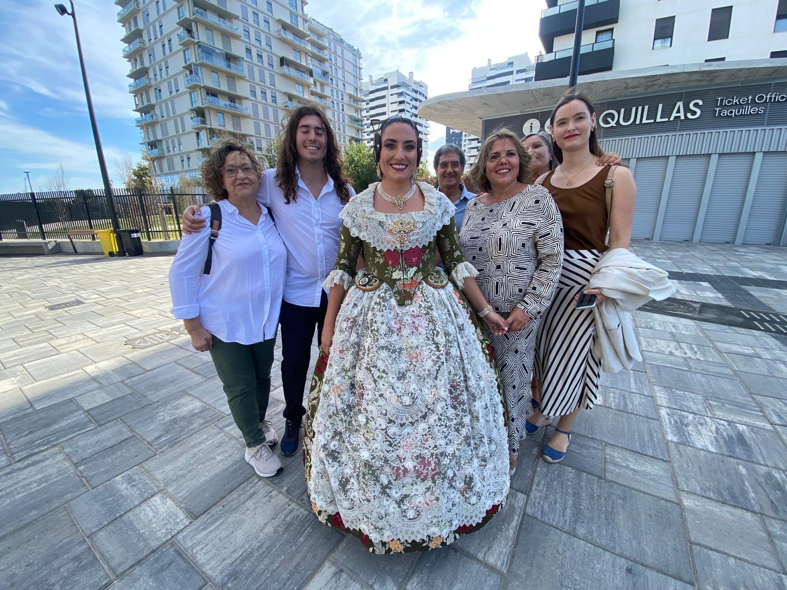 FOTOS | Las mejores imágenes de la gala fallera en el Roig Arena