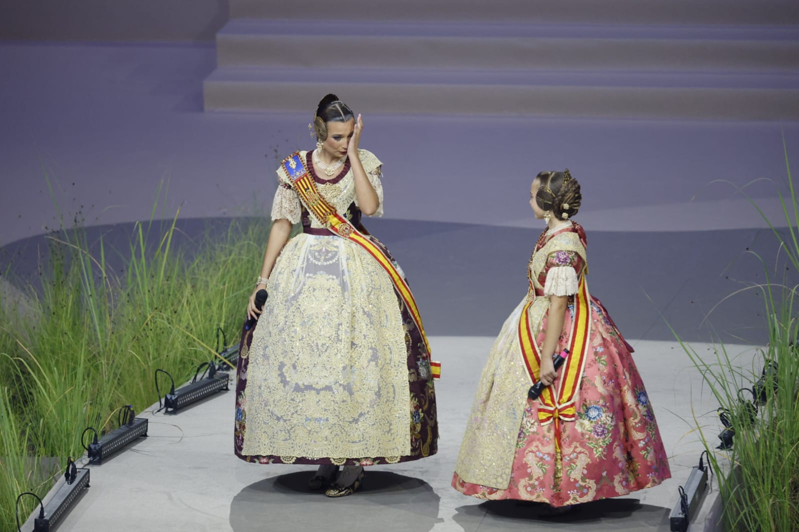 FOTOS | Las mejores imágenes de la gala fallera en el Roig Arena