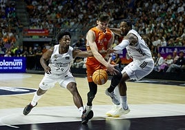 Final de la Supercopa entre el Valencia Basket y Real Madrid.