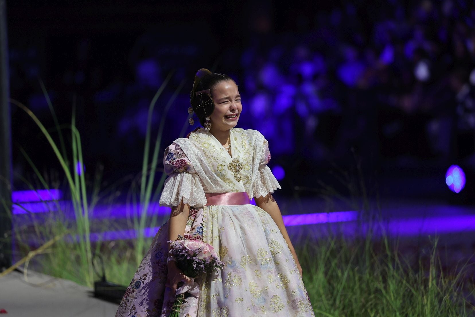 FOTOS | Las mejores imágenes de la gala fallera en el Roig Arena