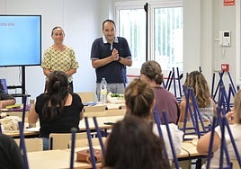 El consistorio reclama más profesorado para garantizaruna educación de calidad.