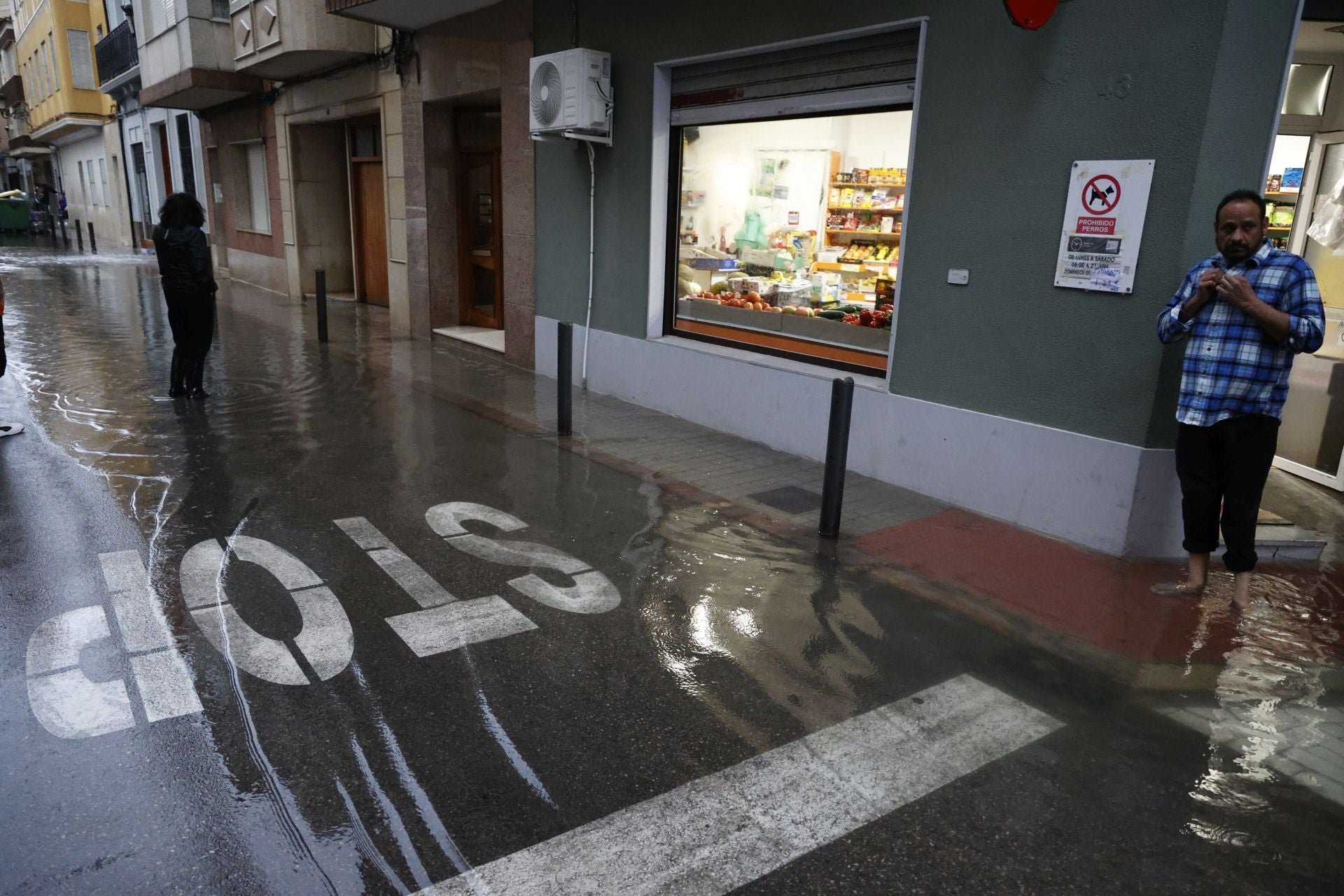 FOTOS | Las calles de Sueca anegadas por la tormenta