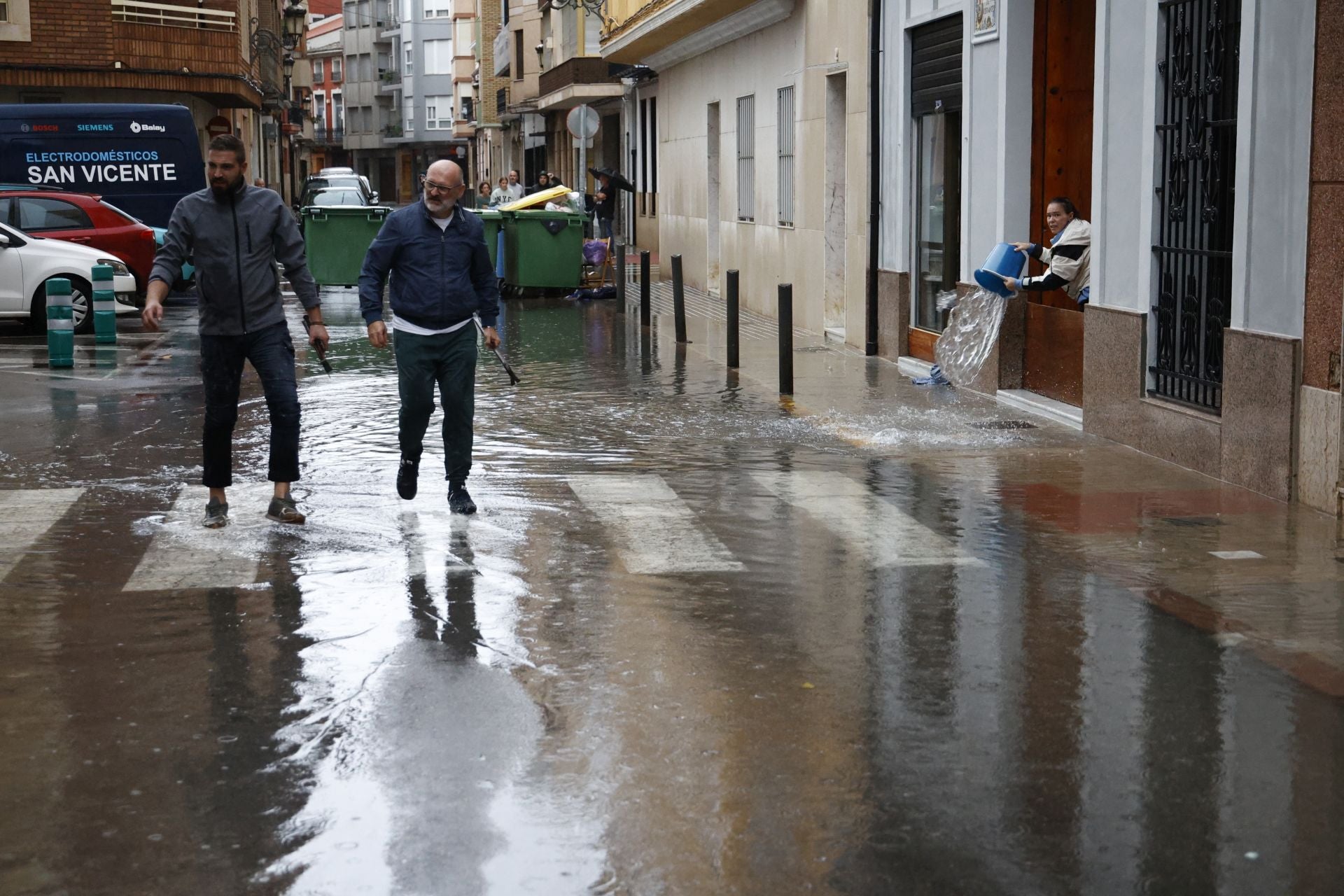 FOTOS | Las calles de Sueca anegadas por la tormenta