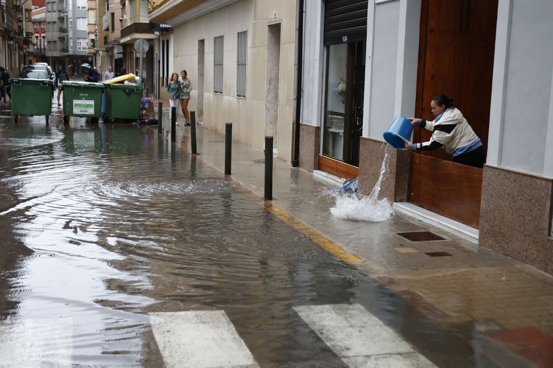 FOTOS | Las calles de Sueca anegadas por la tormenta