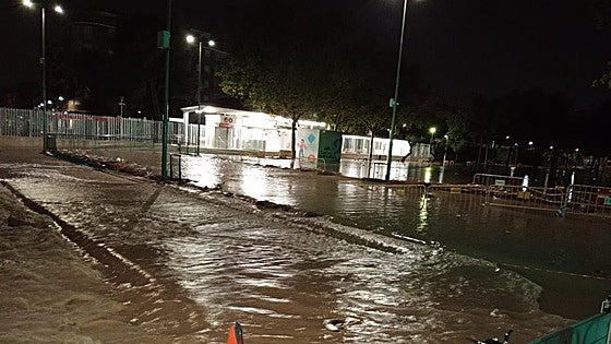 Tensa vigilia en Aldaia: La Saleta se desborda de madrugada pero las compuertas cumplen su papel