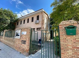 Esceula de Adultos de Canals.