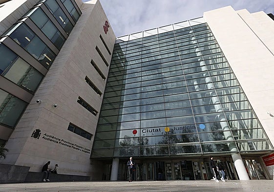 Vista del edificio de la Ciudad de la Justicia de Valencia.