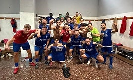 Alegría en el vestuario del equipo de Julio Ivorra.