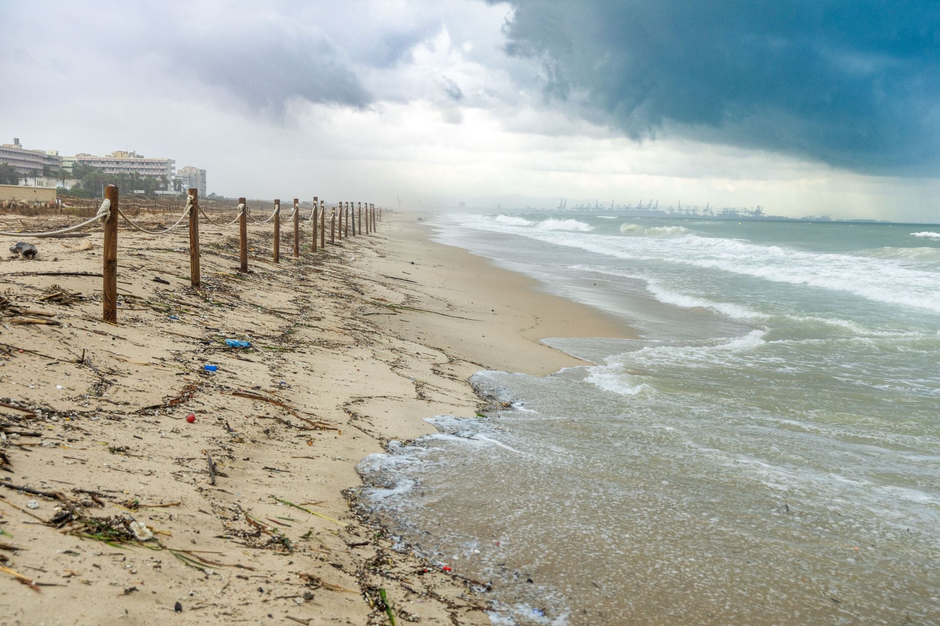 Así ha afectado el temporal a las playas valencianas
