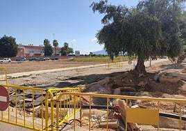 Estado de una de las calles tras la dana en Guadassuar.