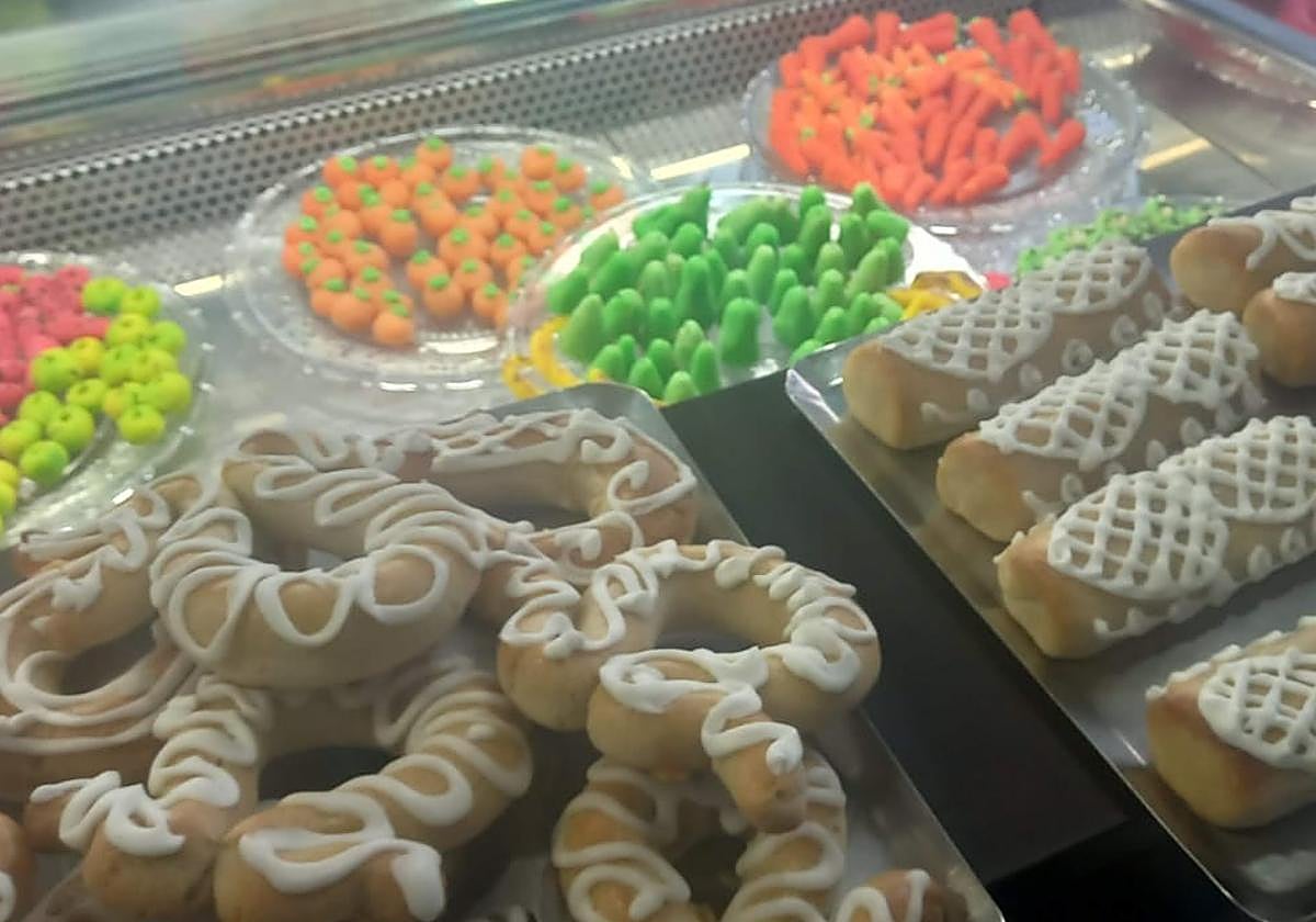 Dulces de Sant Donís de Nadal Panaders Pastissers de Montaverner.