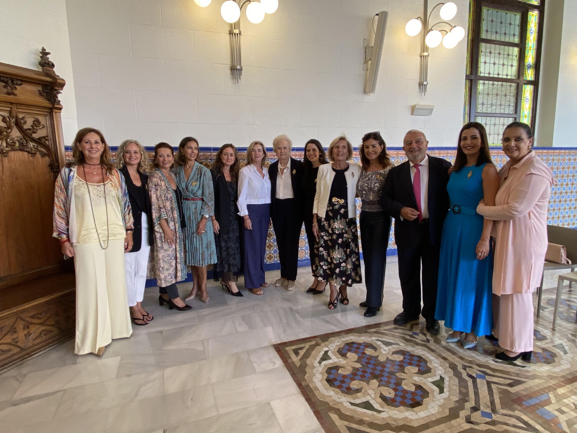 FOTOS | Las falleras mayores de Valencia se reúnen en el Palacio de la Exposición