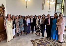 FOTOS | Las falleras mayores de Valencia se reúnen en el Palacio de la Exposición
