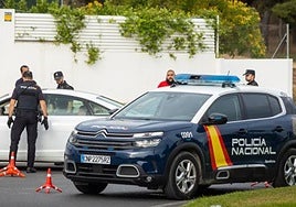 Imagen de archivo de una intervención policial en el barrio La Coma.