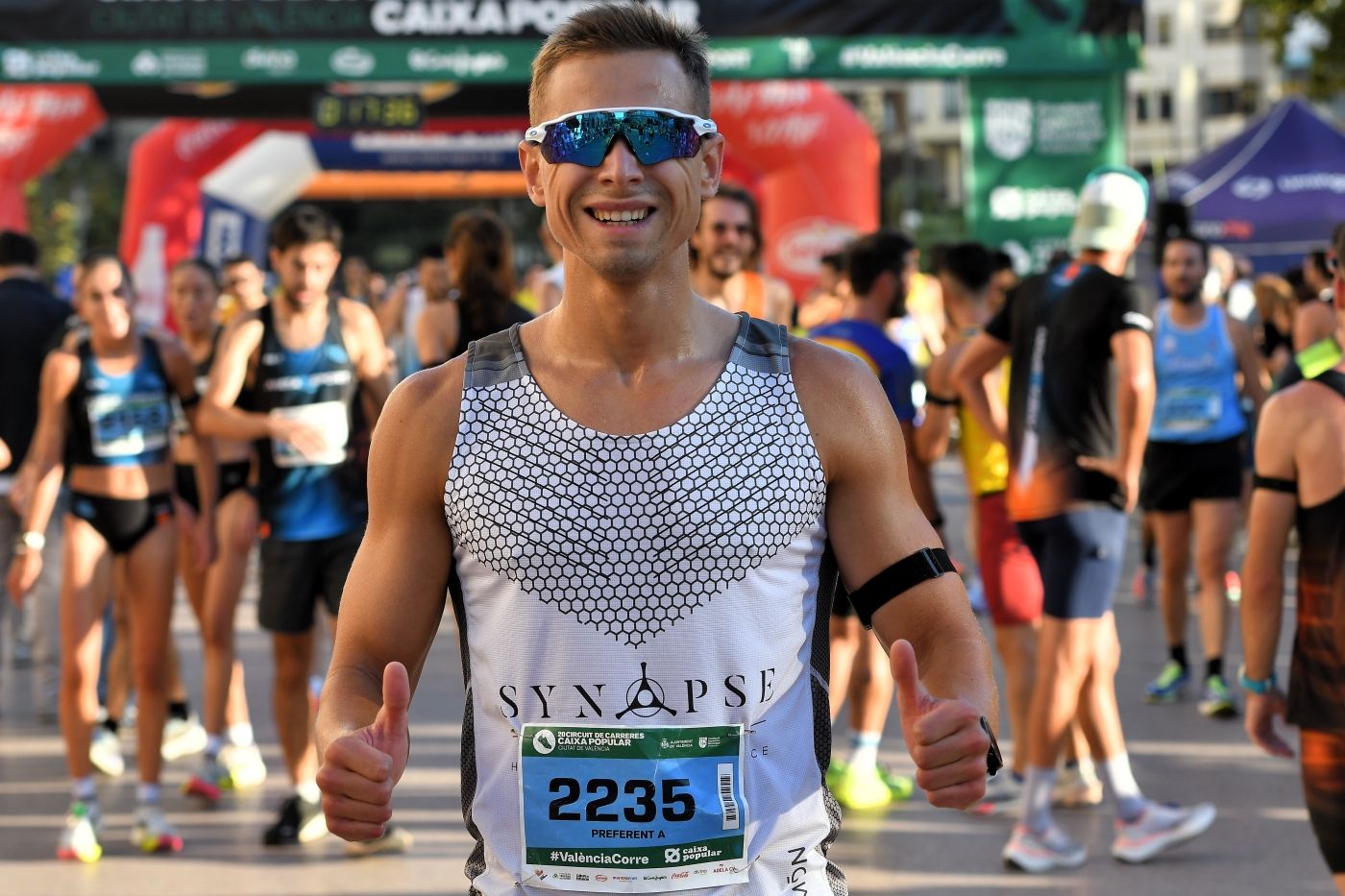 Búscate en la XV Volta a Peu de les Falles