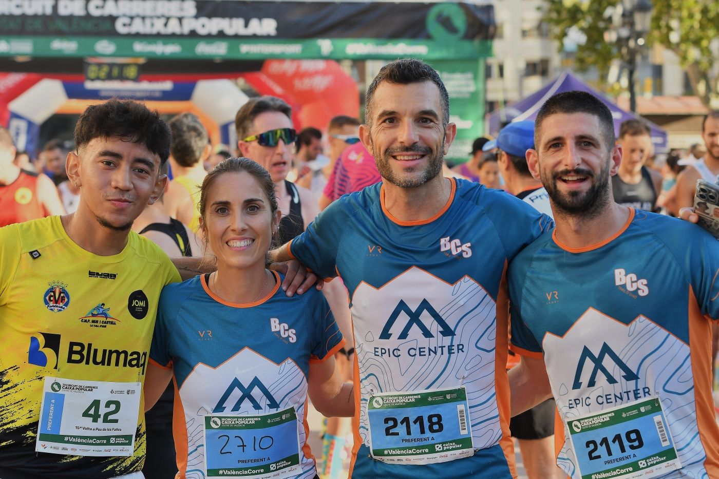 Búscate en la XV Volta a Peu de les Falles