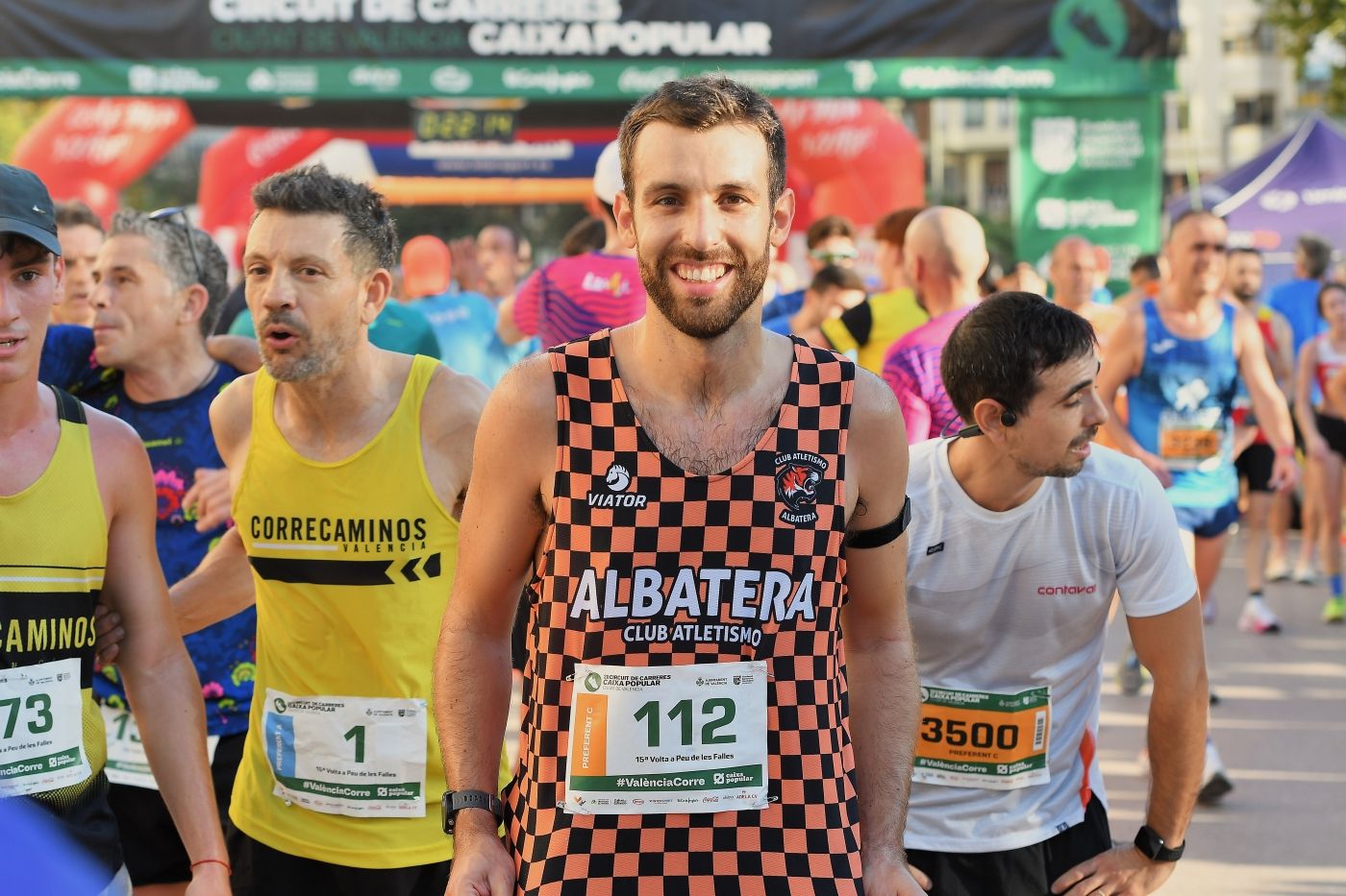 Búscate en la XV Volta a Peu de les Falles