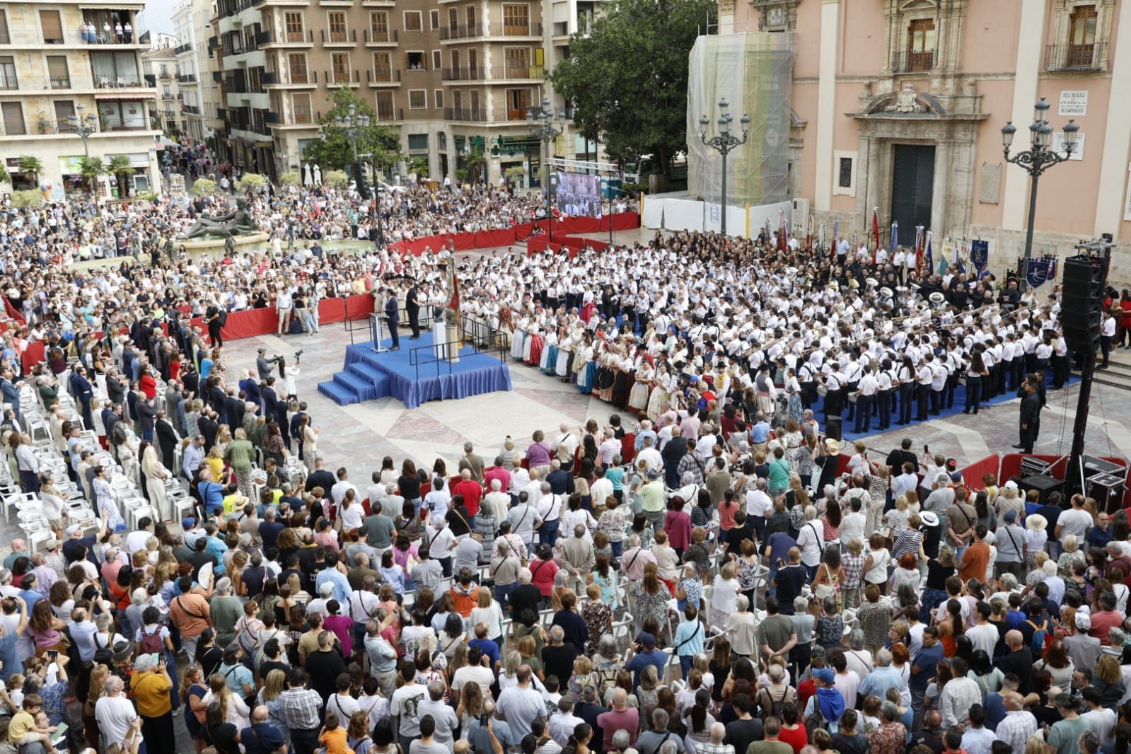 FOTOS | Valencia se rinde al himno regional