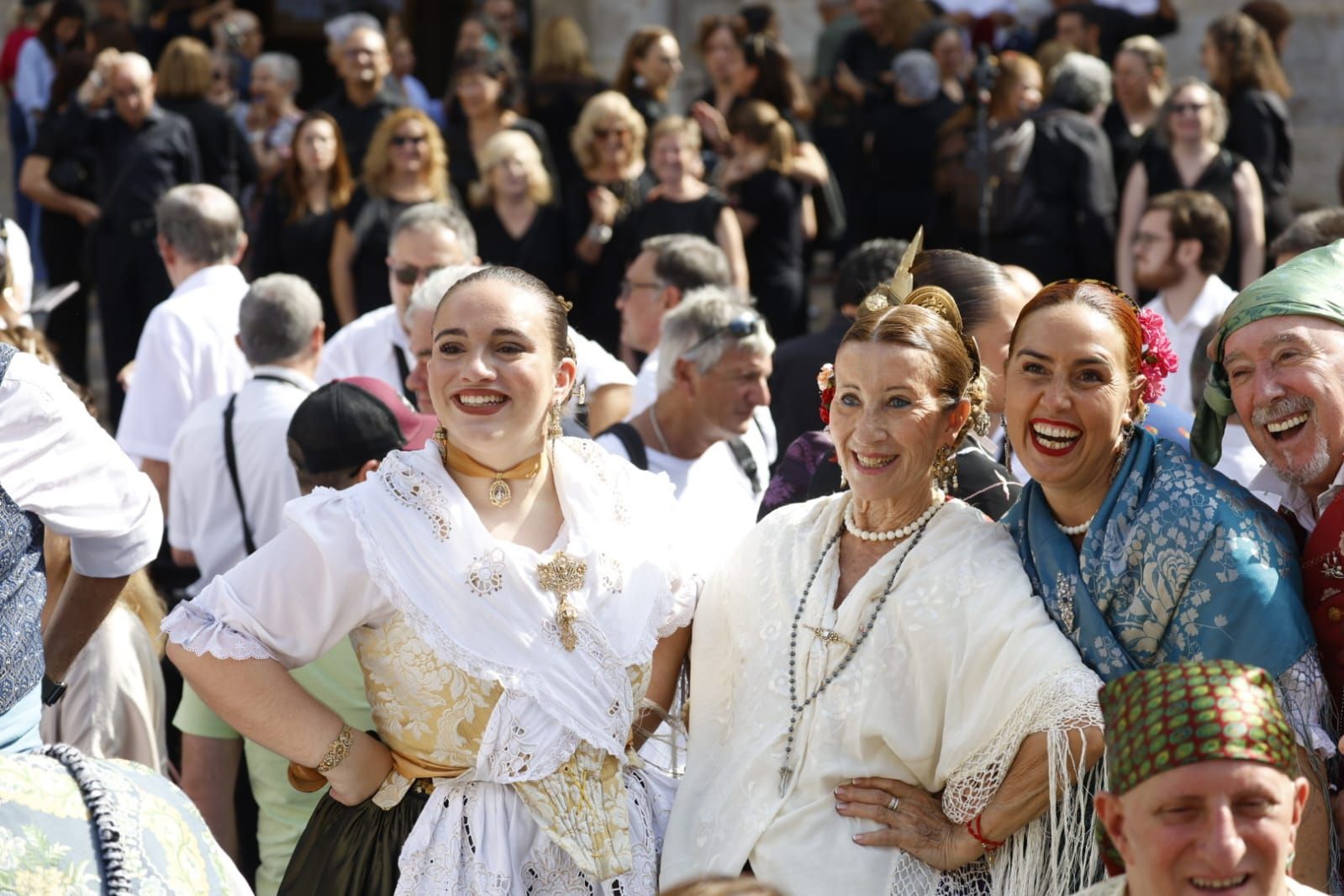 FOTOS | Valencia se rinde al himno regional