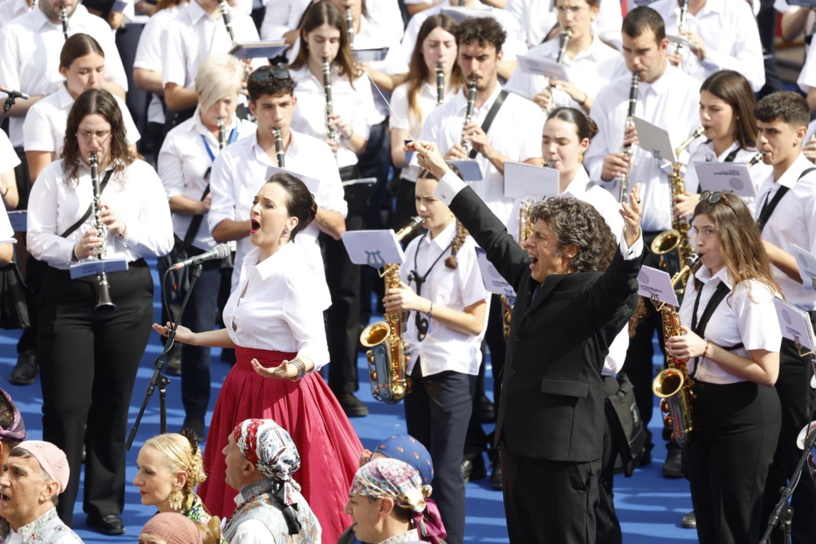 FOTOS | Valencia se rinde al himno regional