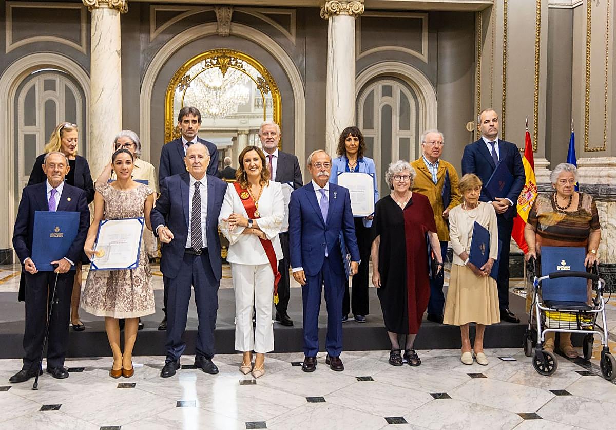 FOTOS | Valencia entrega sus honores y distinciones de 2025