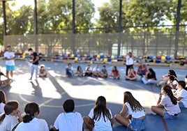 Un total de 35 jóvenes se reunieron, con el apoyo de Unicef Comunitat Valenciana en Massanassa.